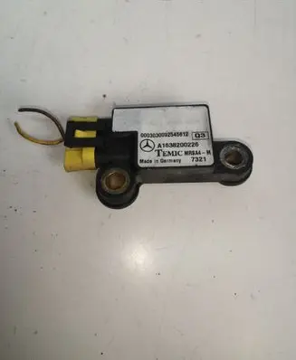 Mercedes-Benz ML W163 Airbag deployment crash/impact sensor A1638200226