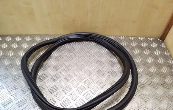 Audi A6 S6 C7 4G Rear door rubber seal (on body) 