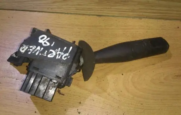 Peugeot Partner Indicator stalk 96236415zl