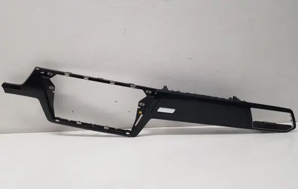 Radio/GPS head unit trim