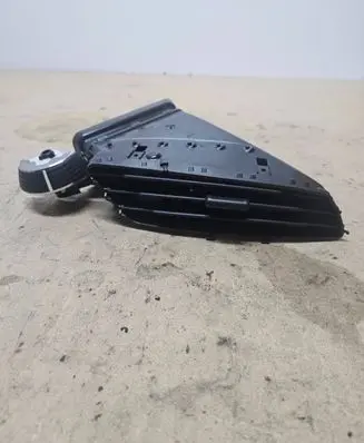 Dash center air vent grill
