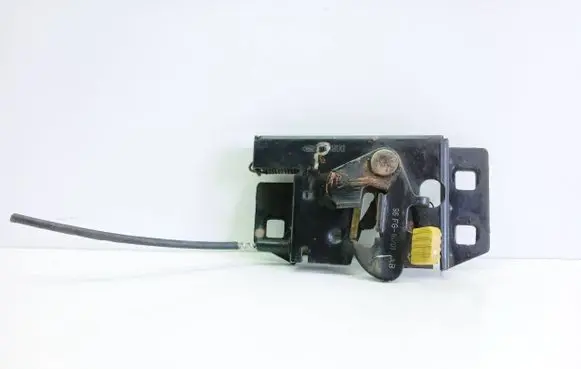 Ford Fiesta Engine bonnet/hood lock/catch 96FG16701AB