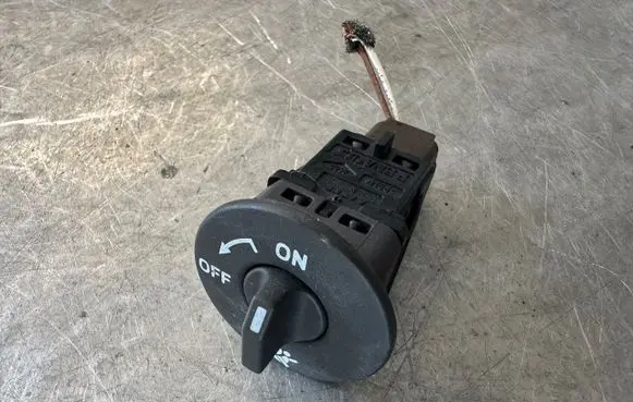 Renault Scenic III - Grand scenic III Passenger airbag on/off switch 8200169589D 8200169589