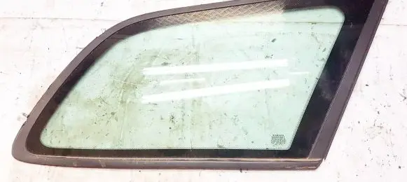 Volvo S40, V40 Rear side window