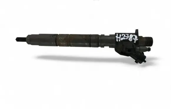 Volvo V70 Fuel injector 31303238
