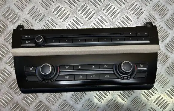 BMW 5 F10 F11 Climate control unit 9241243