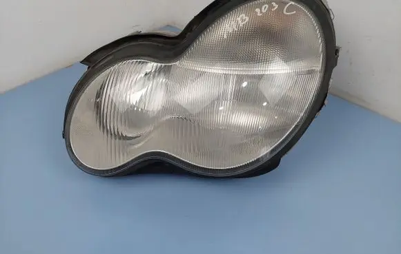 Mercedes-Benz C W203 Headlight/headlamp A2038201161 0301166271
