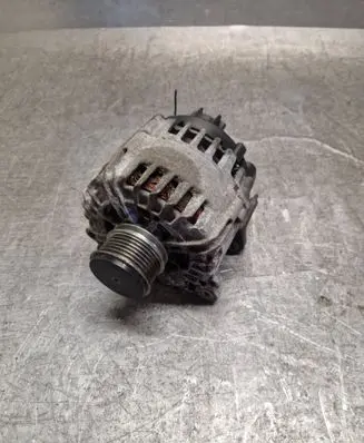 Volkswagen Golf VI Generator/alternator 03L903023A 310028533 2608901A