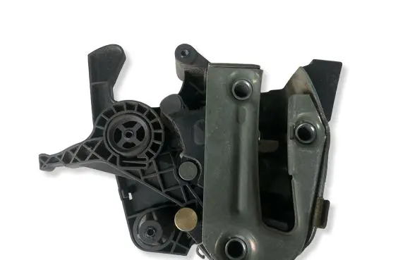Volvo XC70 Seat back rest lock catch 