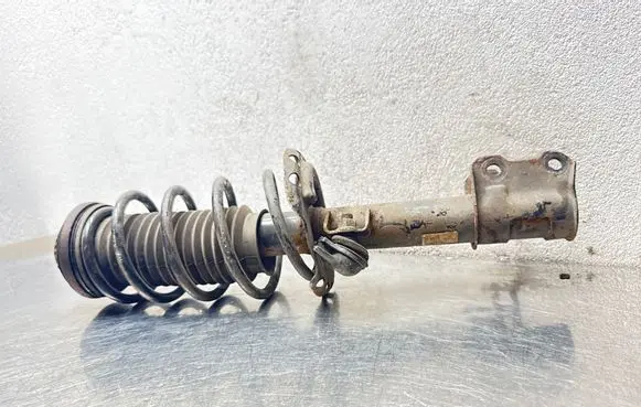 Opel Astra H Front shock absorber with coil spring 22203711 4466535 8135153