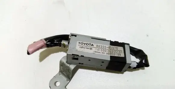 Toyota Land Cruiser (J120) Aerial antenna amplifier 8630060370