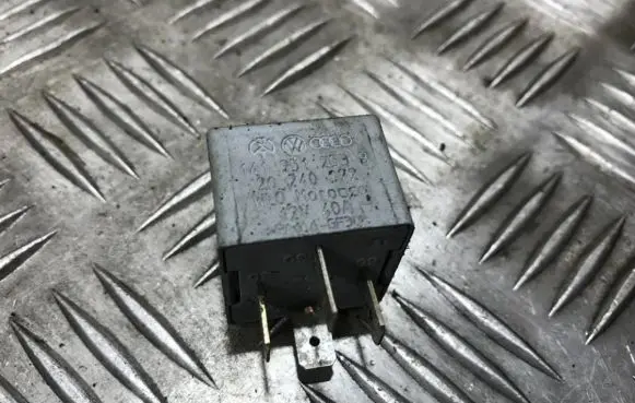 Seat Toledo II (1M) Other relay 141951253 20240072