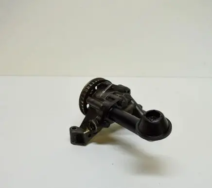 Volkswagen Jetta VI Oil pump 03L115105B 038115251F