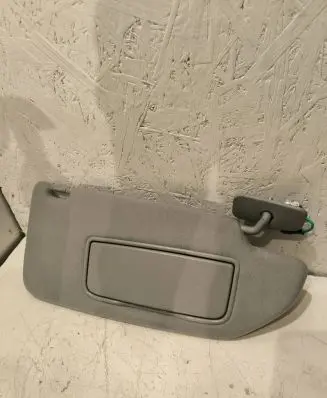 Volvo V70 Sun visor