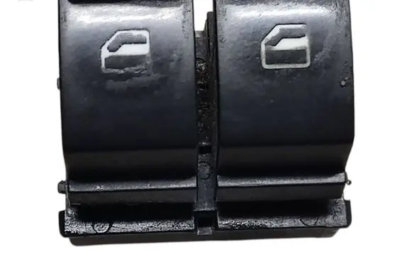 Skoda Octavia Mk2 (1Z) Electric window control switch 1Z0959858