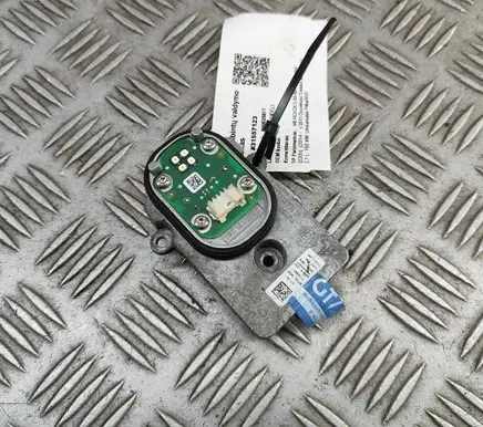 Mercedes-Benz C W205 LED ballast control module P130867 1305715284
