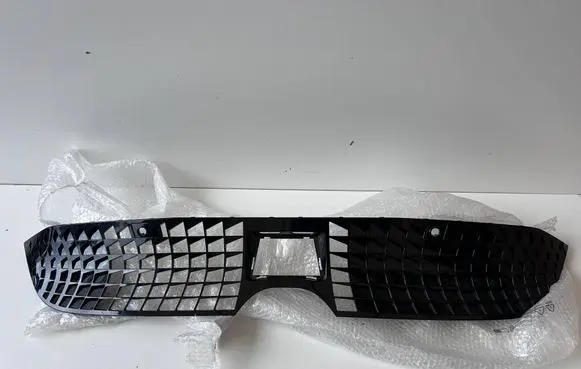 Alfa Romeo Junior Front bumper lower grill 156177369 156182153