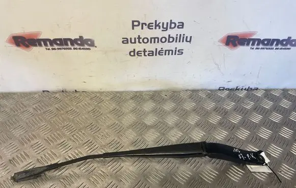 Mercedes-Benz ML W164 Front wiper blade arm 24028055