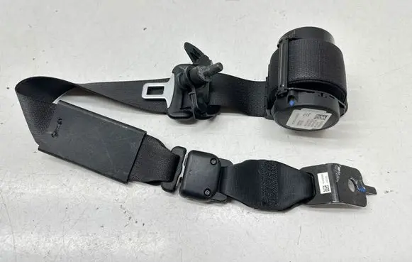 Dodge Durango III Third row seat belt P6JW85DX9AA