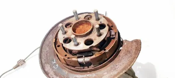 Honda CR-V Rear wheel hub 