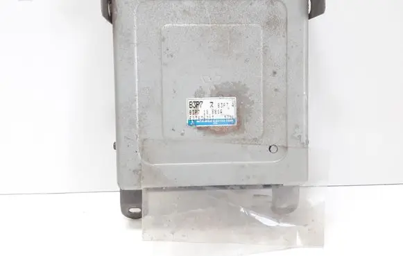 Mazda 323 Engine control unit/module B3P718881A
