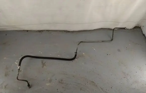 Jeep Grand Cherokee (WK) Power steering hose/pipe/line 52090121AA