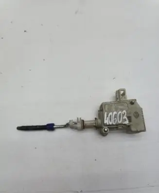 Volkswagen Touareg I Central locking motor 3B0959782