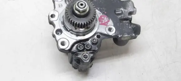 SsangYong Rodius Fuel injection high pressure pump A6710700101