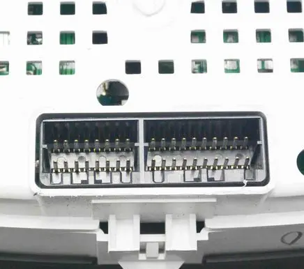 Hyundai Santa Fe Speedometer (instrument cluster)
