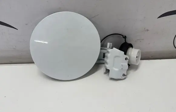 Lexus UX Fuel tank cap