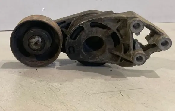 Audi A2 Generator/alternator belt tensioner 045903315A