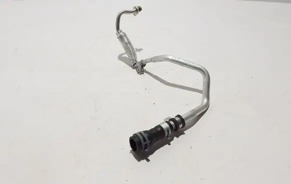 Coolant pipe/hose