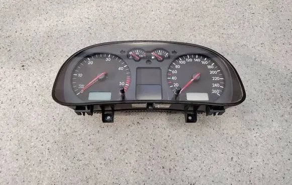 Volkswagen Golf IV Speedometer (instrument cluster) 1J0920826CAOP0941 1J0920826C
