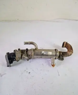 Land Rover Discovery 3 - LR3 EGR valve cooler 992958U