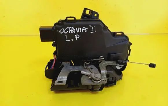 Skoda Octavia Mk1 (1U) Front door lock