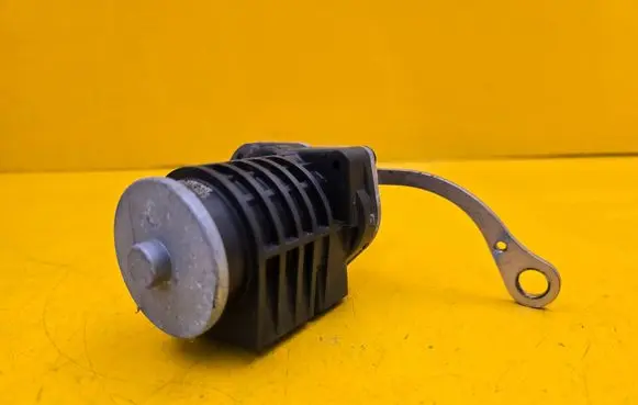 Peugeot 2008 II Turbo charger electric actuator 8422320039