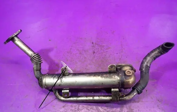 Volkswagen PASSAT B6 EGR valve cooler 