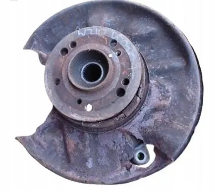 Mercedes-Benz E W210 Stub axle 