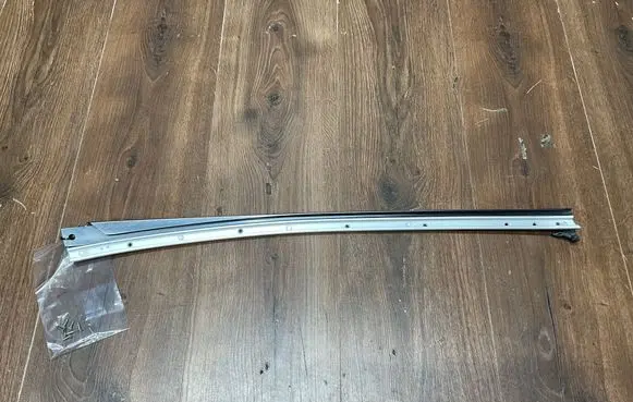Mercedes-Benz SL R129 Windshield trim 1296900139 A1296900139