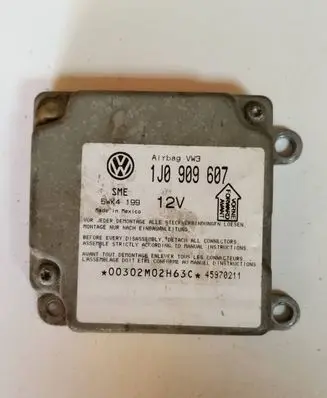 Volkswagen PASSAT B5 Airbag control unit/module 1J0909607 45970211 5WK4199