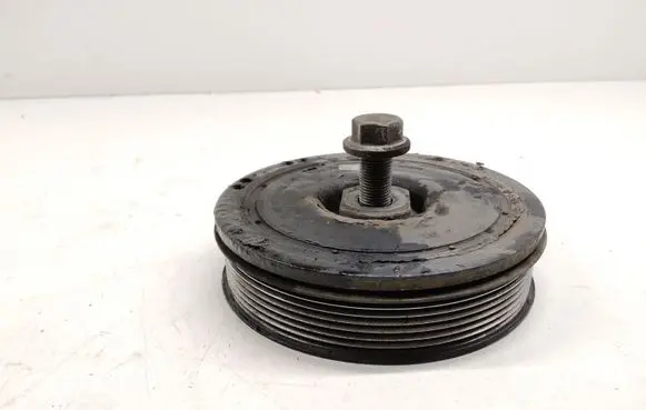 Mercedes-Benz Vito Viano W447 Crankshaft pulley 123032762R