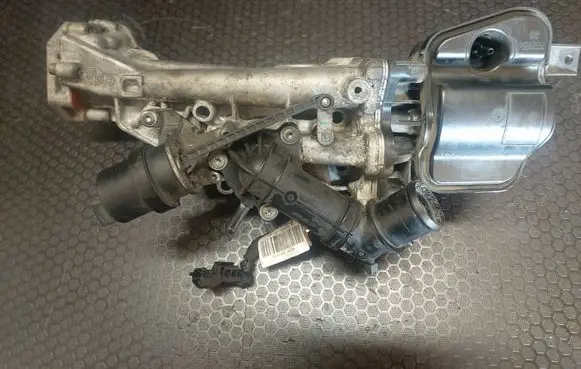 Opel Insignia A EGR valve cooler 55566052 35492015 155B0136