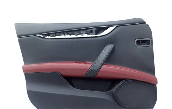 Maserati Ghibli Front door card panel trim