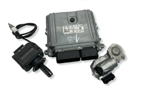Mercedes-Benz E W211 Engine ECU kit and lock set A6421501379 2115452308