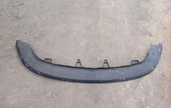 Volkswagen Golf V Front bumper lip 55D300403