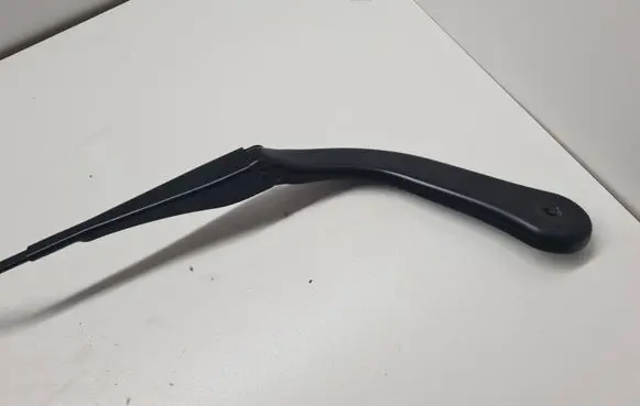 BMW 3 E90 E91 Front wiper blade arm 7253397