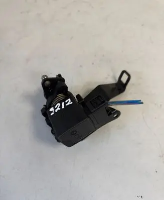 Mercedes-Benz E W210 Throttle position sensor A0125423317