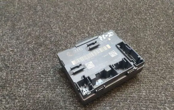 Audi A4 S4 B8 8K Other control units/modules 8K0959792P