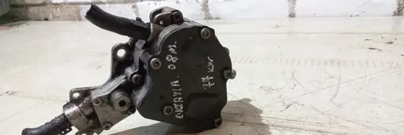 Skoda Octavia Mk2 (1Z) Vacuum pump 038145209L