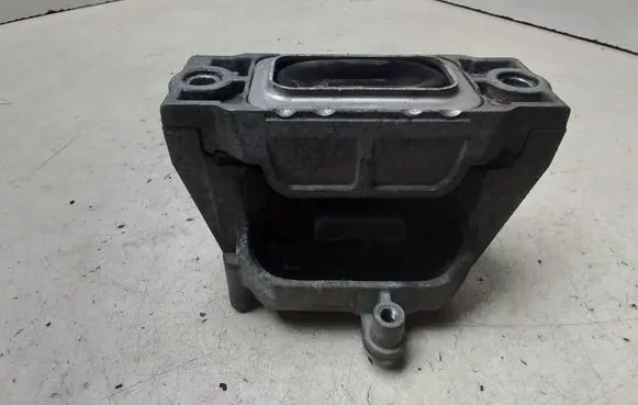 Skoda Octavia Mk2 (1Z) Engine mount bracket 1K0199262